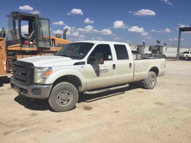 2015 Ford F-250 Super Duty XL 4x4 Crew Cab Pickup 2015 Ford F-250 Super Duty XL 4x4 Crew Cab Pickup