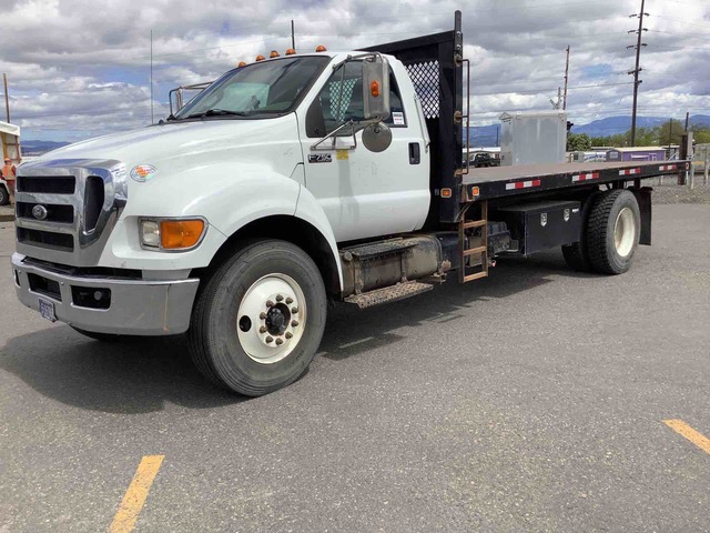 2011 Ford F-750 Super Duty Flatbed Dump Truck 2011 Ford F-750 Super Duty Flatbed Dump Truck