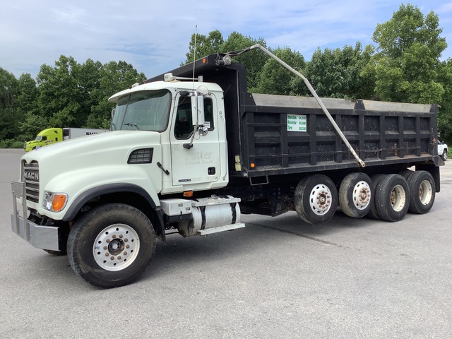 2006 Mack CV713 10x4 Quad/A Dump Truck 2006 Mack CV713 10x4 Quad/A Dump Truck