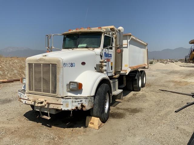 2005 Peterbilt 357 6x4 T/A Dump Truck 2005 Peterbilt 357 6x4 T/A Dump Truck