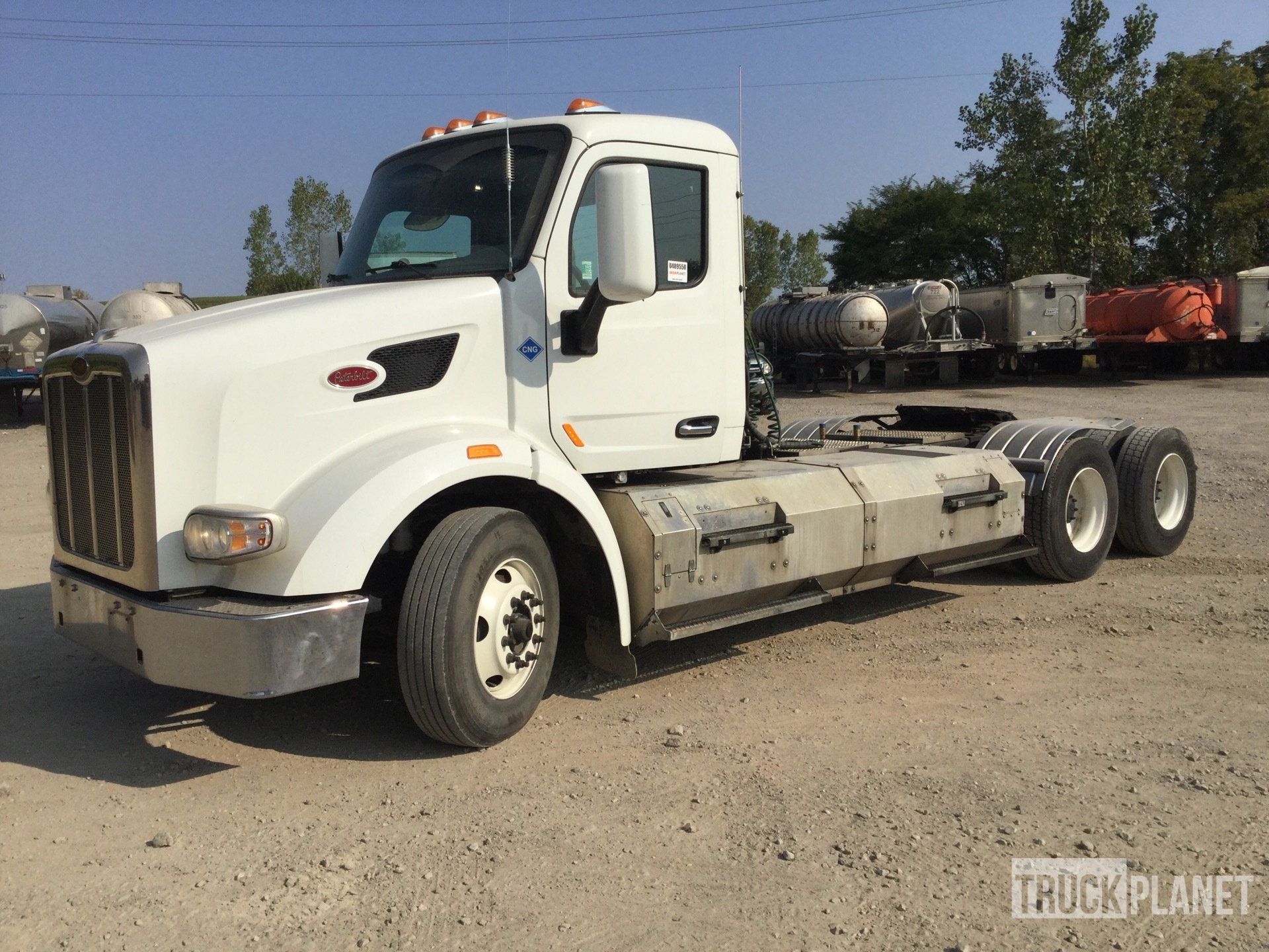 2016 Peterbilt 567 6x4 T/A Day Cab Truck Tractor in Delaware, Ohio