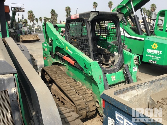2017 Bobcat T740 Compact Track Loader in Orange, California, United