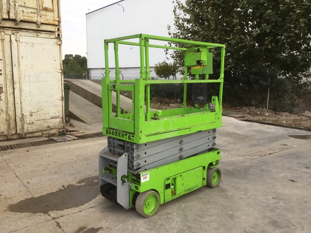 2010 Genie GS1932 Electric Scissor Lift