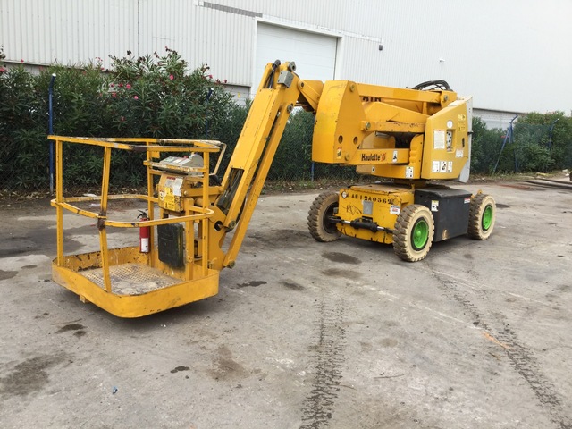 2005 Haulotte HA12IP Electric Articulating Boom Lift