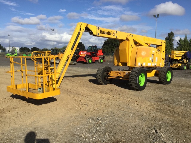 2005 Haulotte HA20PX 4WD Diesel Articulating Boom Lift