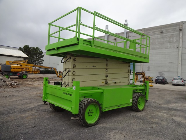 2007 JLG 203-24 4WD Diesel Scissor Lift