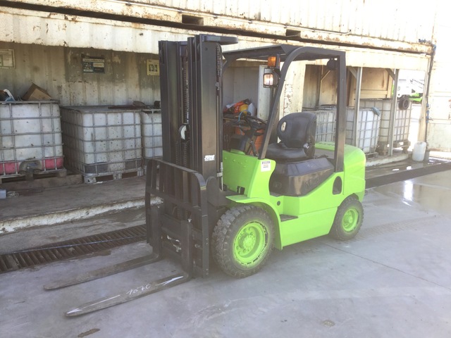 2016 Maximal FD25T-M2WV3 2500 kg Pneumatic Tyre Forklift