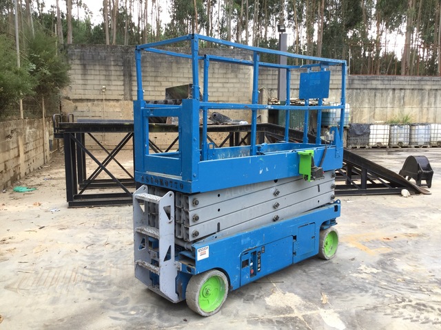 2010 Genie GS2632 Electric Scissor Lift