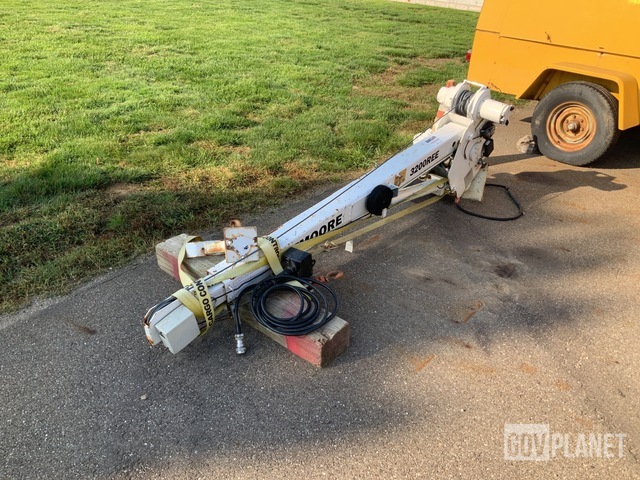 Liftmoore 3200REE Crane off Mobile Truck - D4-16 in Akron, Ohio, United