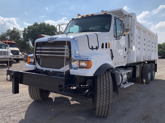 2009 Sterling L9500 T/A Dump Truck 2009 Sterling L9500 T/A Dump Truck