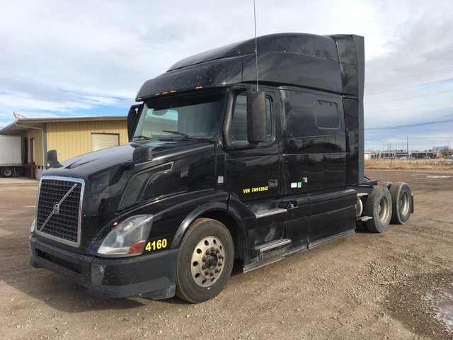 2015 Volvo VNL 6x4 T/A Sleeper Truck Tractor 2015 Volvo VNL 6x4 T/A Sleeper Truck Tractor