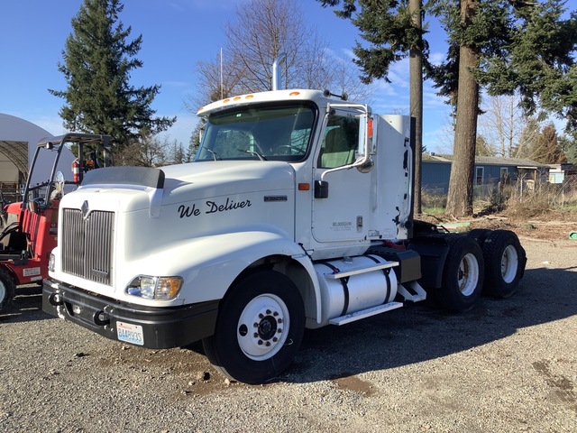 2000 International 9400i 6x4 T/A Day Cab Truck Tractor 2000 International 9400i 6x4 T/A Day Cab Truck Tractor