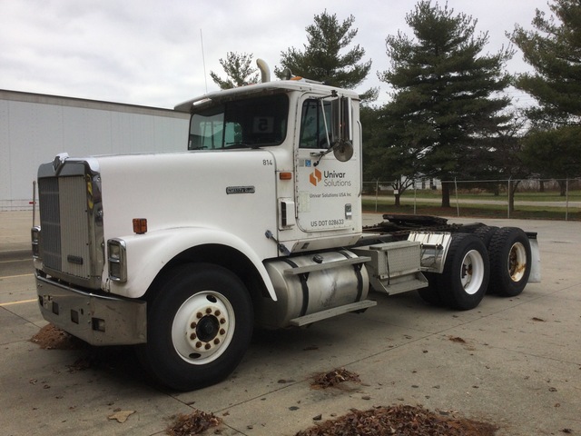 1998 International 9300 6x4 T/A Day Cab Truck Tractor 1998 International 9300 6x4 T/A Day Cab Truck Tractor