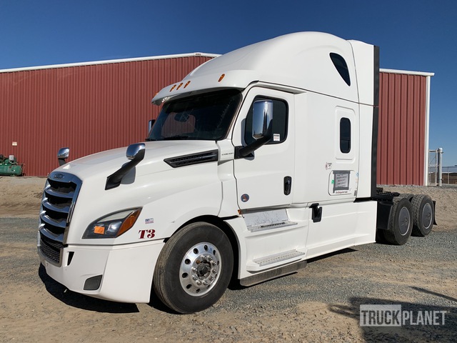 2018 freightliner cascadia 126 Clearance
