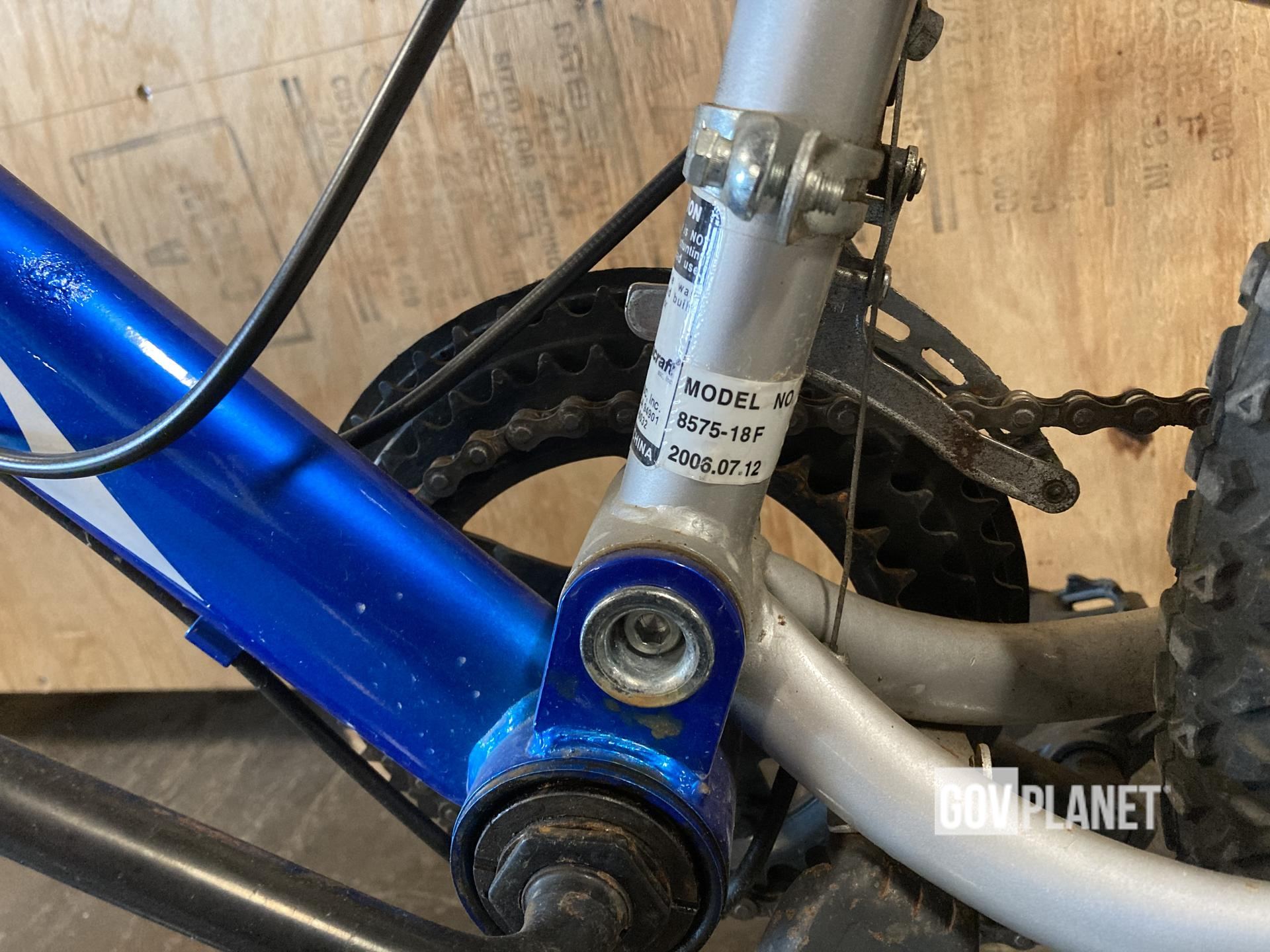 NEXT 18 Speed Bicycle Mountain Bike Model 8575-18F Blue Used