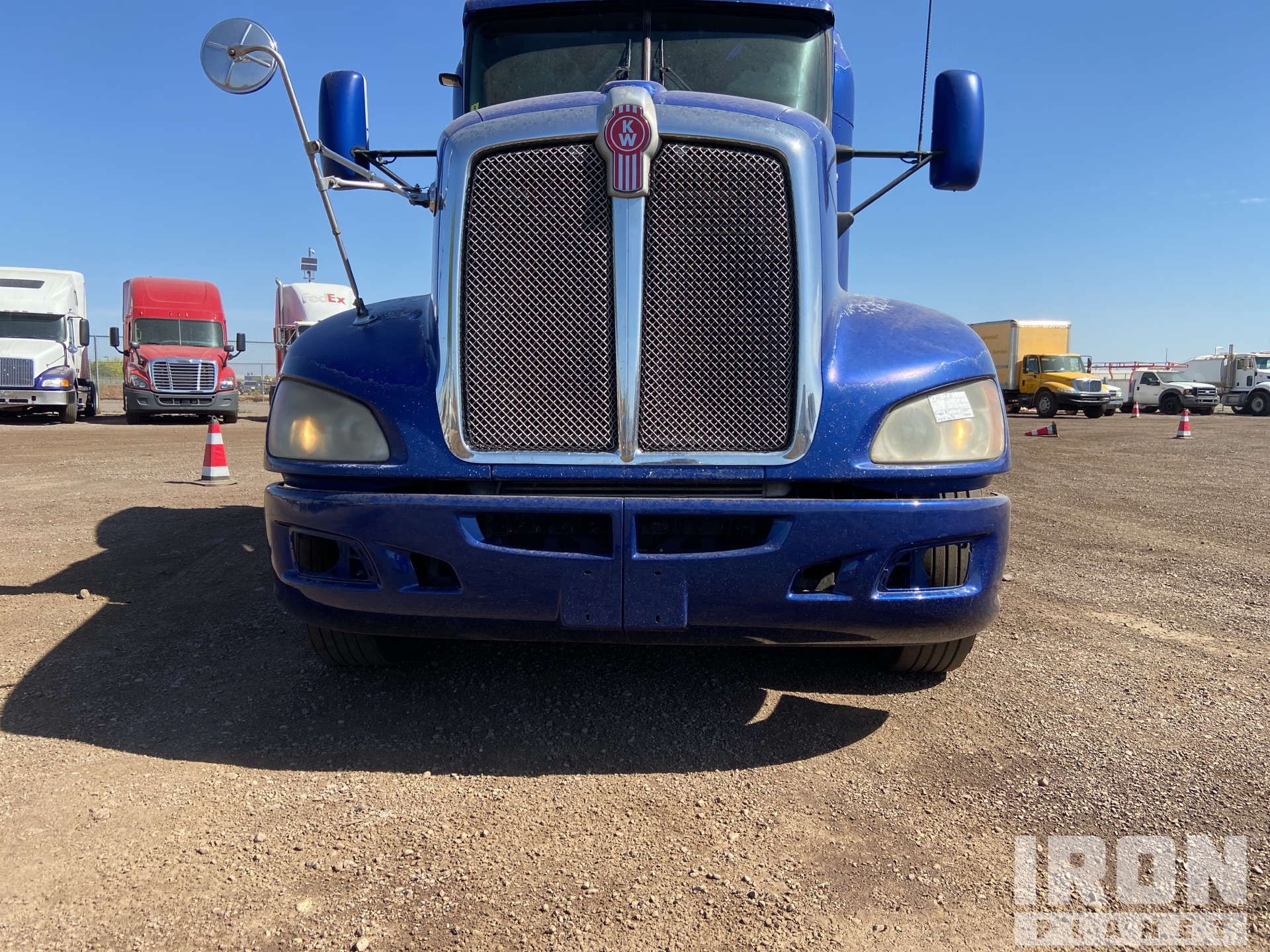 2009 Kenworth T600 T/A Sleeper Truck Tractor, Phoenix, Arizona, Estados  Unidos (IronPlanet N.º de artículo4870679), image size:1920x1440