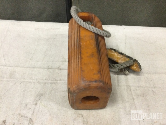 Surplus (5) Navistar 3863741C1 Pressure Tanks & (2) 1509AS300-1 Surplus (5) Navistar 3863741C1 Pressure Tanks & (2) 1509AS300-1