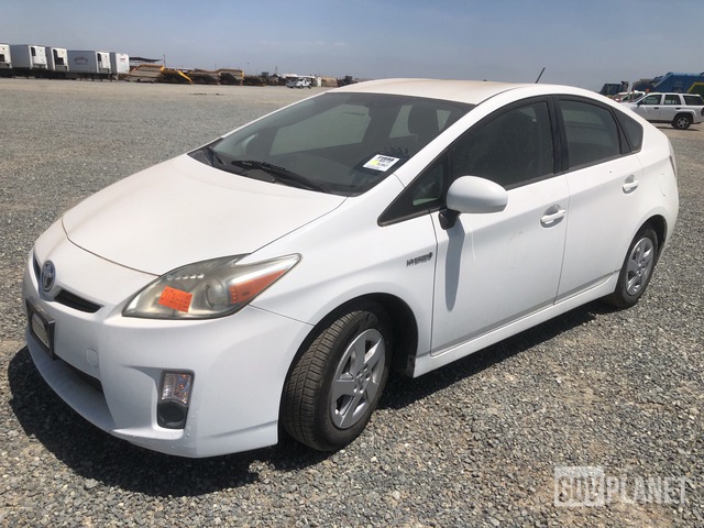 Surplus 2011 Toyota Prius Hybrid Sedan In Tipton California United States Govplanet Item 4970538
