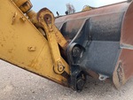 v2 Chassis - Excavator with Pin and Bushings Stick to Bucket