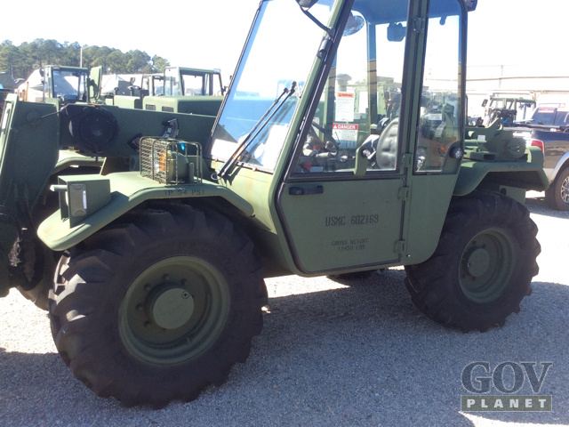 台湾ドル 4400 1997 FORD L9000 TRI-AXLE DUMP, S/N 1FDZU90X4VVA16401, 350 HP