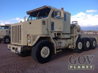 Surplus 1994 Oshkosh M1070 8x8 HET Truck in Las Cruces, New