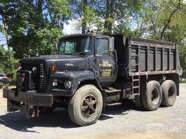 1994 Ford L9000 T A Dump Truck In Briarcliff Manor New York United States Truckplanet Item 5370909