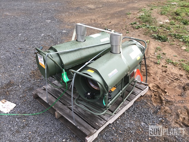 Surplus (2) Hunter 53457-1 Space Heaters in Chambersburg, Pennsylvania,  United States (GovPlanet Item #5397928)