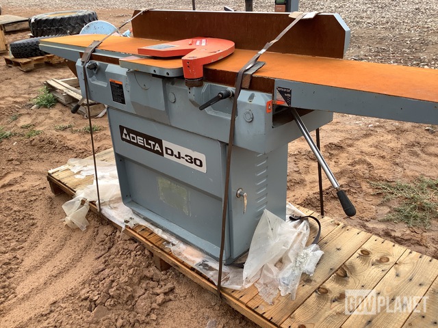Surplus Delta DJ-30 Jointer in Farr 