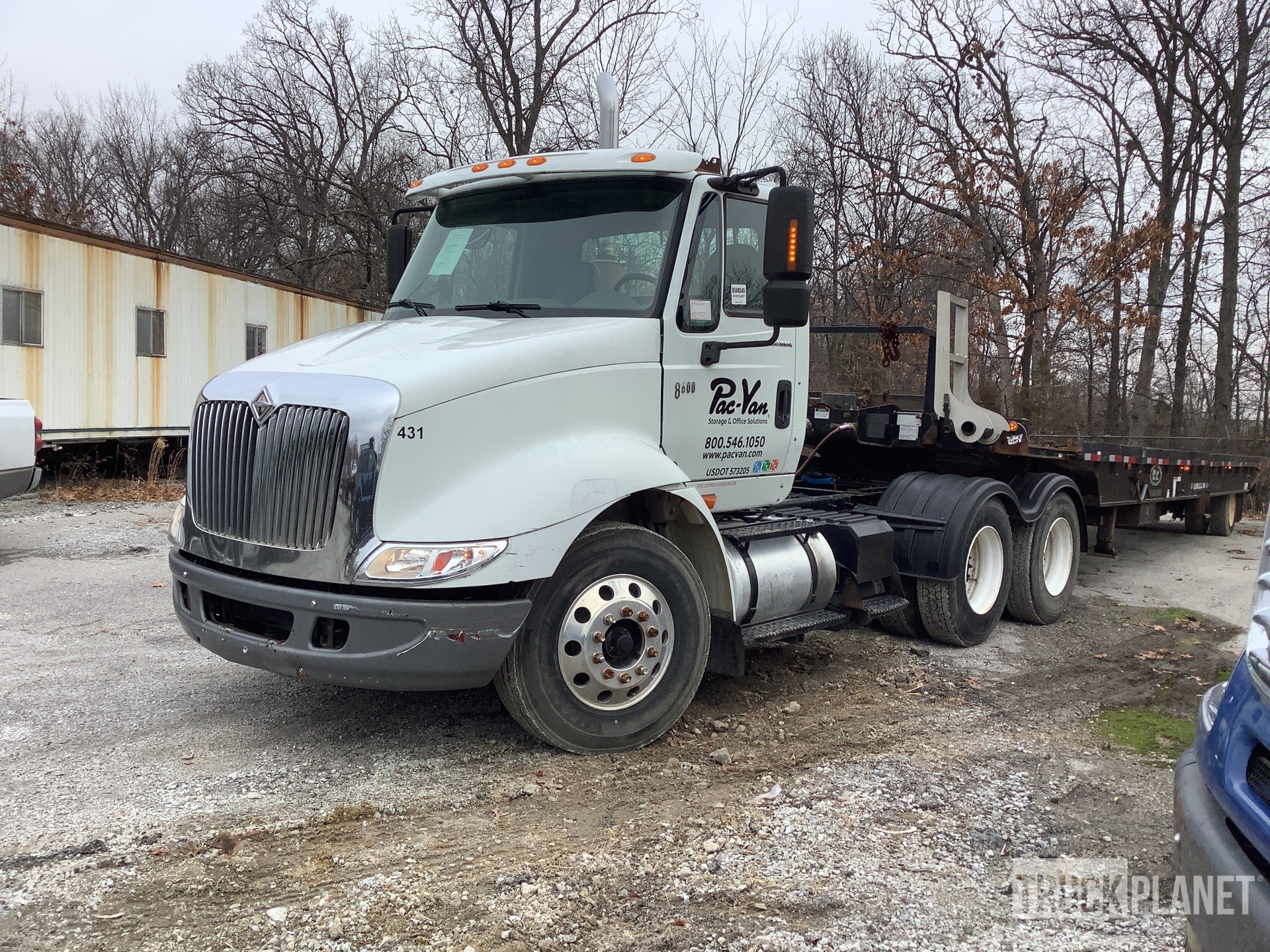 2003 International 8600 6x4 T/A Day Cab Truck Tractor in O Fallon