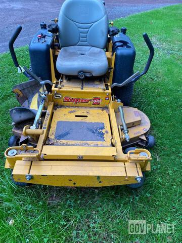 2006 Hustler 927285HT Lawn Mower in Morrisville, Pennsylvania