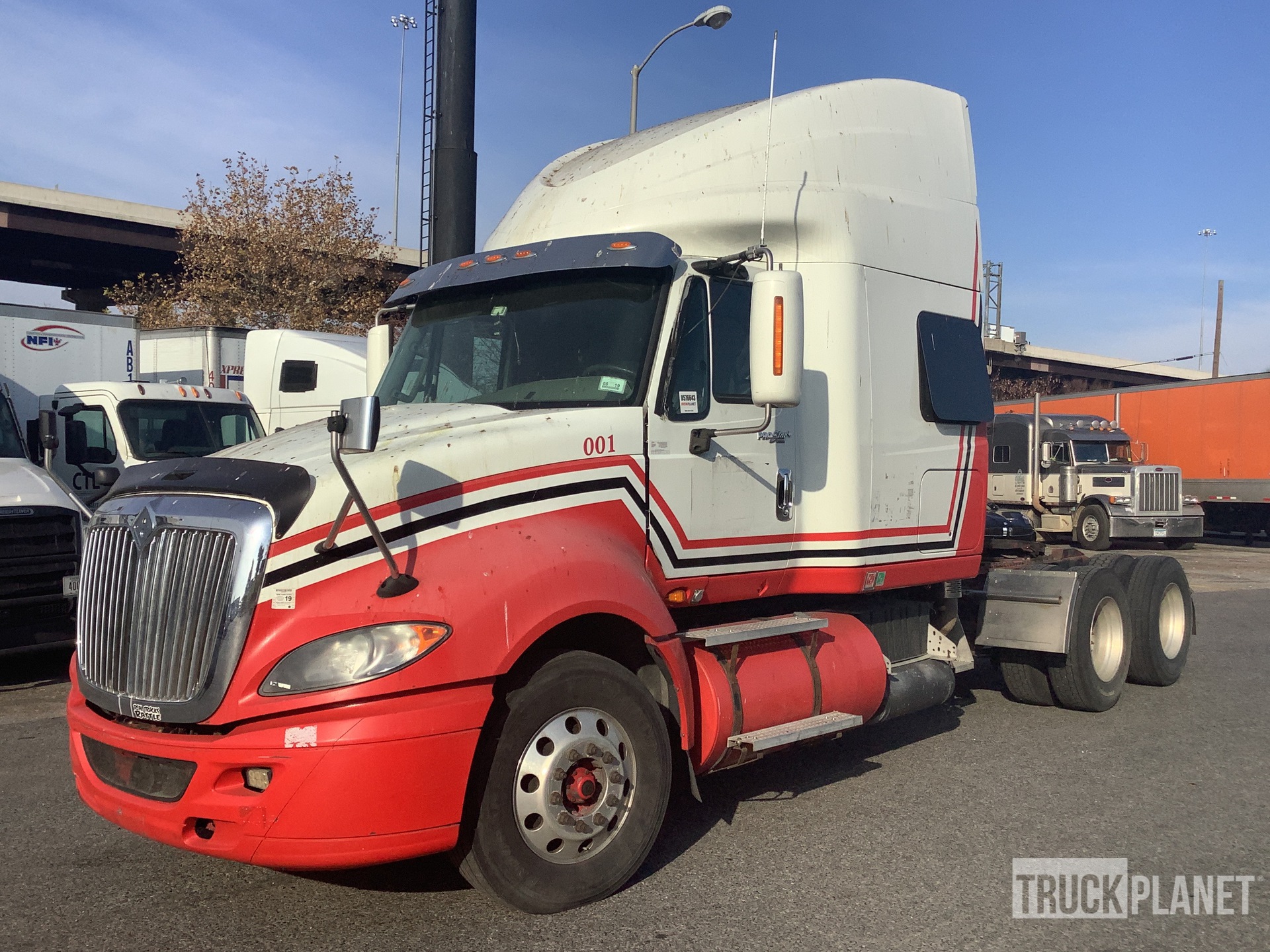 2012 International ProStar LF627 Premium 6x4 T/A Sleeper Truck