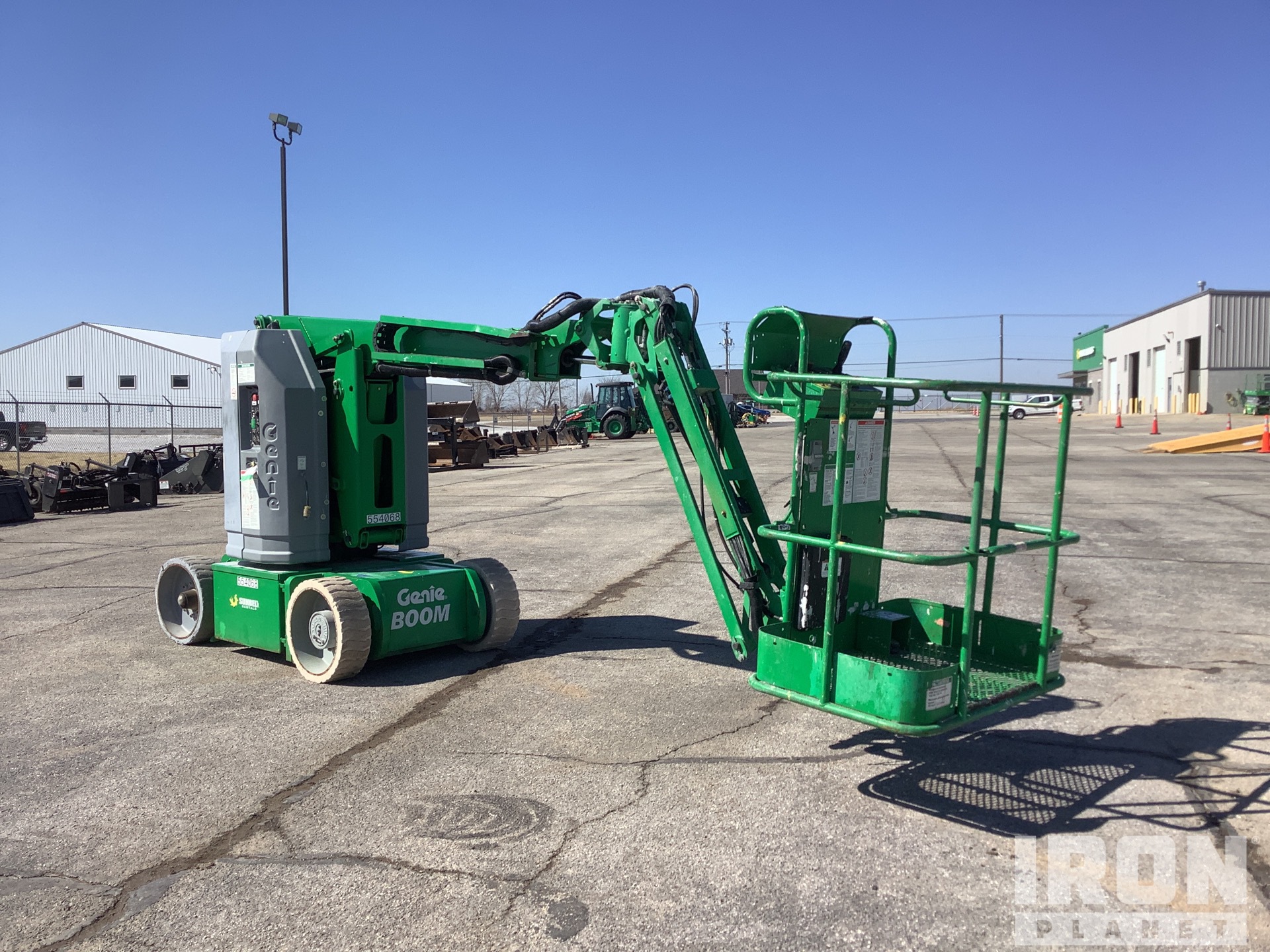 2013 Genie Z30/20NRJ Electric Articulating Boom Lift in Joplin, Missouri,  United States (IronPlanet Item #6251820)