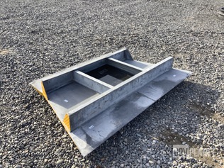 Surplus Loading Dock Ramp in Hermiston, Oregon, United States ...