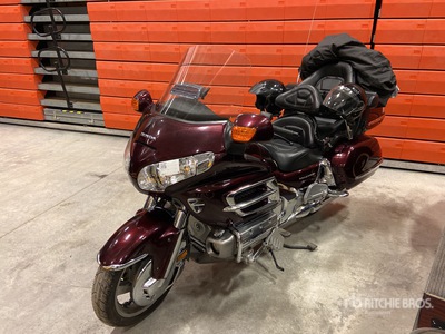 2006 Honda GL1800 1832 cc Cruiser Bike