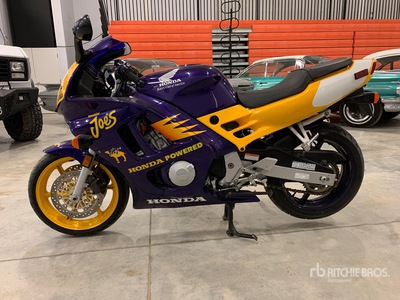 1996 Honda CBR600 F3 600 cc Smokin Joe's Edition Sport Bike