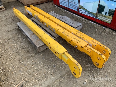 Quantity of (3) 9 ft 8 in Spreader Bar