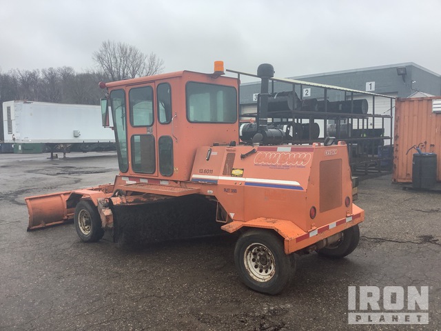 2011 Broce RJT350 Self-Propelled Broom in St. Cloud, Minnesota, United ...