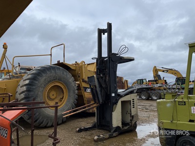 1999 Crown RR5020-35 Reach Truck