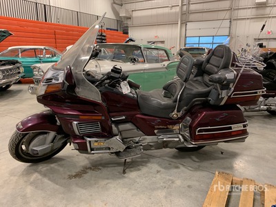 1990 Honda Goldwing 1500 cc Sport Touring Bike