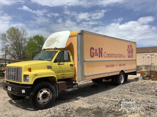 1995 GMC Topkick C7H042 4x2 Van Truck in Pierre, South Dakota, United ...