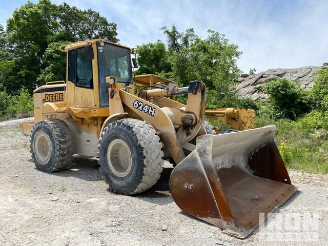 John Deere 624H Wheel Loader in Cape Girardeau, Missouri, United States ...