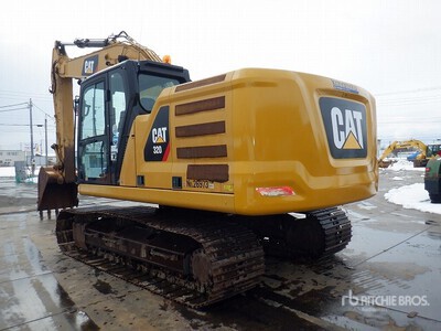 2018 Cat 320 油圧ショベル