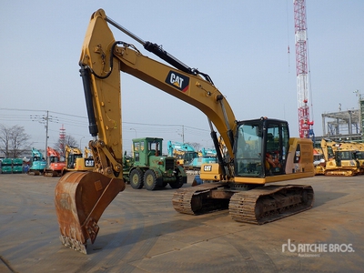 2018 Cat 320 油圧ショベル