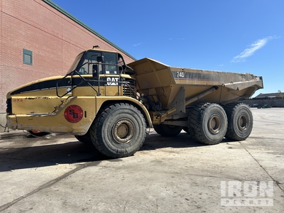 2006 Cat 740 Camion à benne articulé