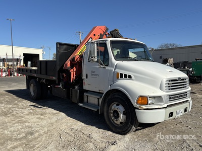 Palfinger on 2007 Sterling Acterra 4x2 Camión Grúa