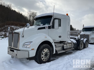 2021 Kenworth T880 6x4 T/A Sleeper Truck Tractor