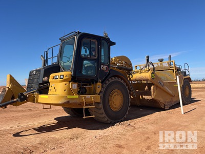 2022 Cat 627K モータースクレーパー