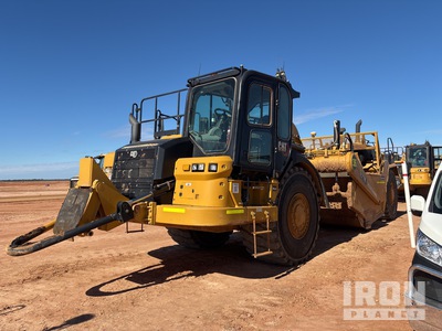 2022 Cat 627K モータースクレーパー