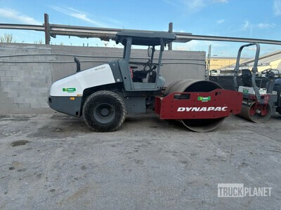 2015 Dynapac CA2500D Gladde trommelpers