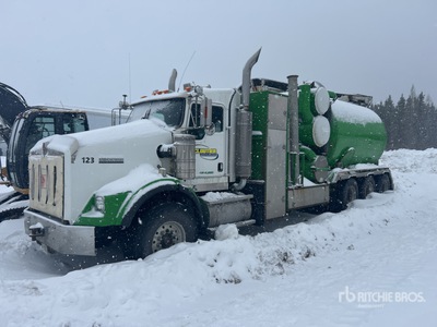 Tornado on 2006 Kenworth T800B 8x6 Camion excavateur par aspiration